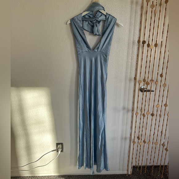 Selfie Leslie Italian Azure Halterneck Maxi Dress - Picture 4 of 6